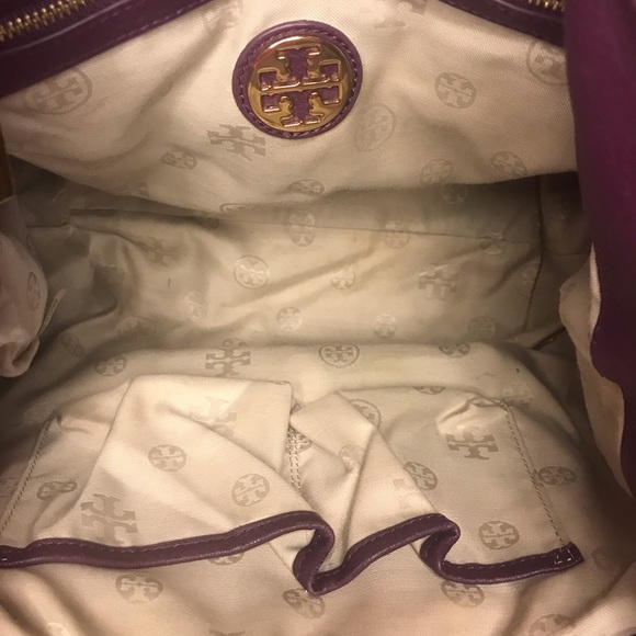 COPY - Tory Burch Amanda satchel - Picture 8 of 10